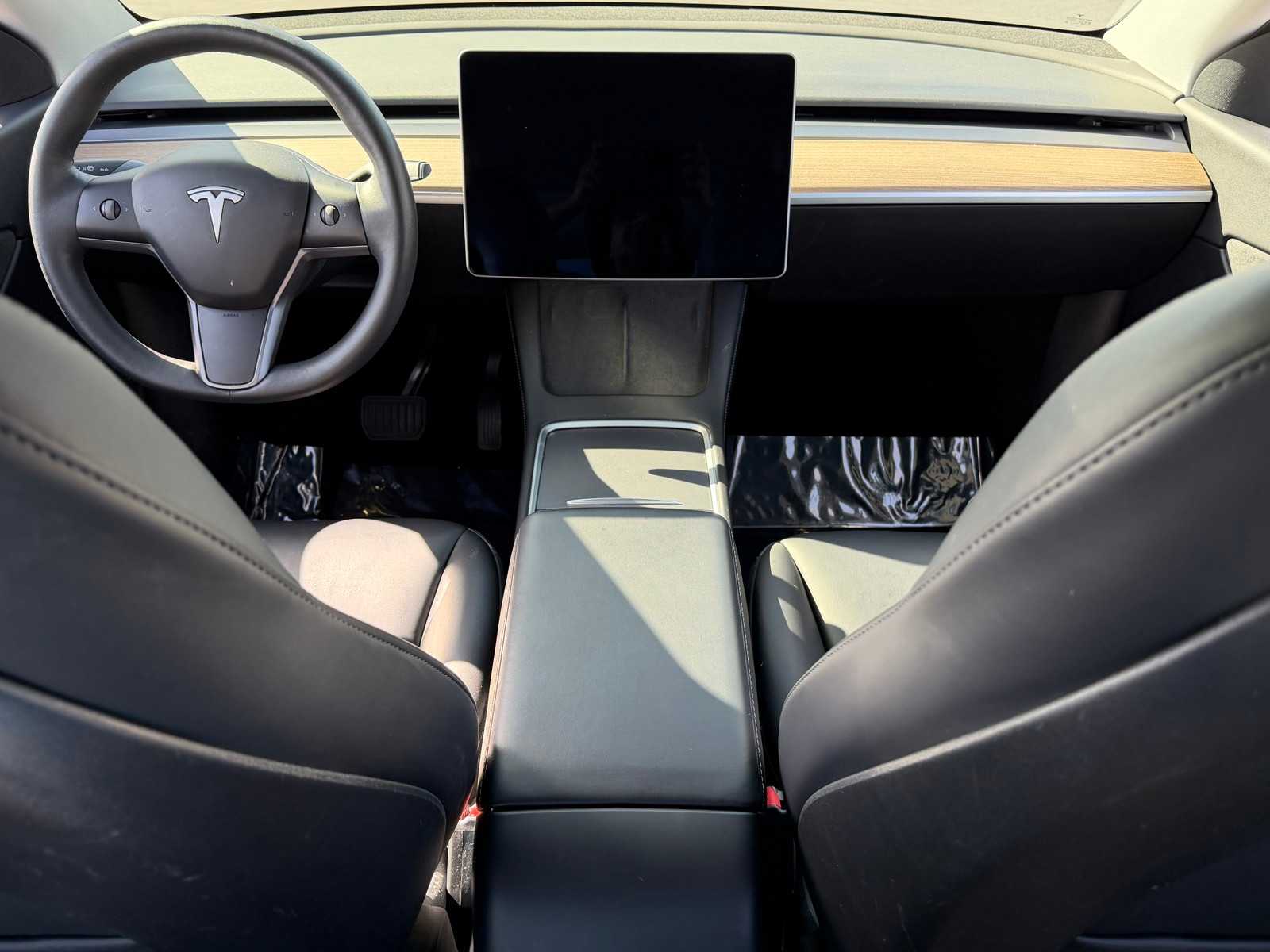 Thumbnail: 2021 Tesla Model Y - 37