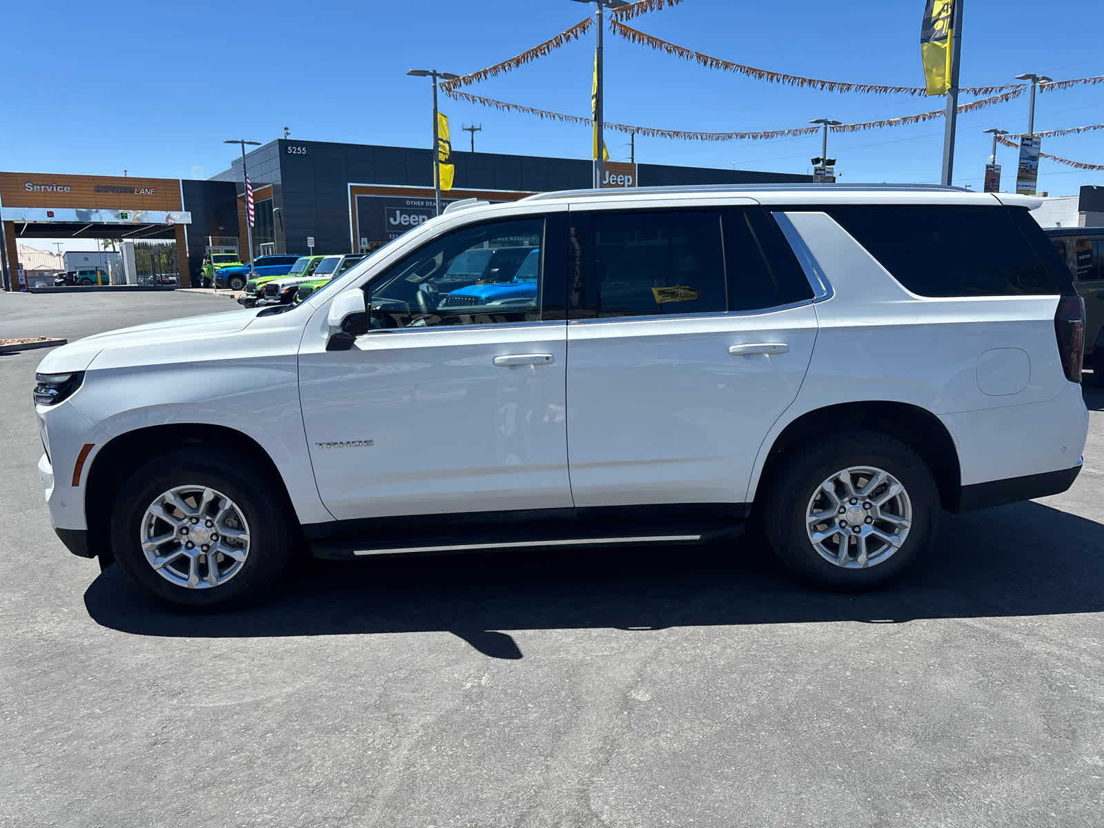 Thumbnail: 2025 Chevrolet Tahoe - 8