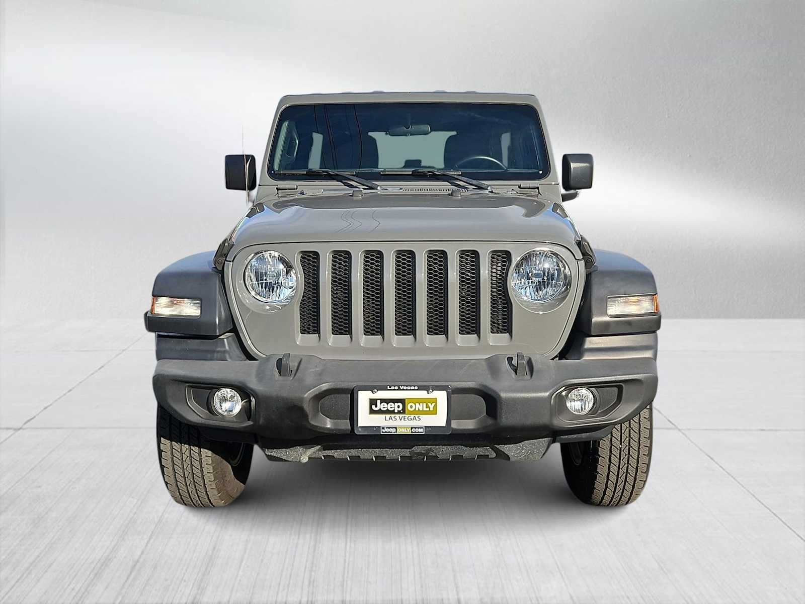 Thumbnail: 2021 Jeep Wrangler - 3