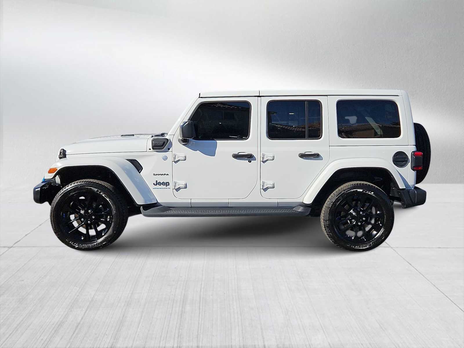 Thumbnail: 2023 Jeep Wrangler - 5