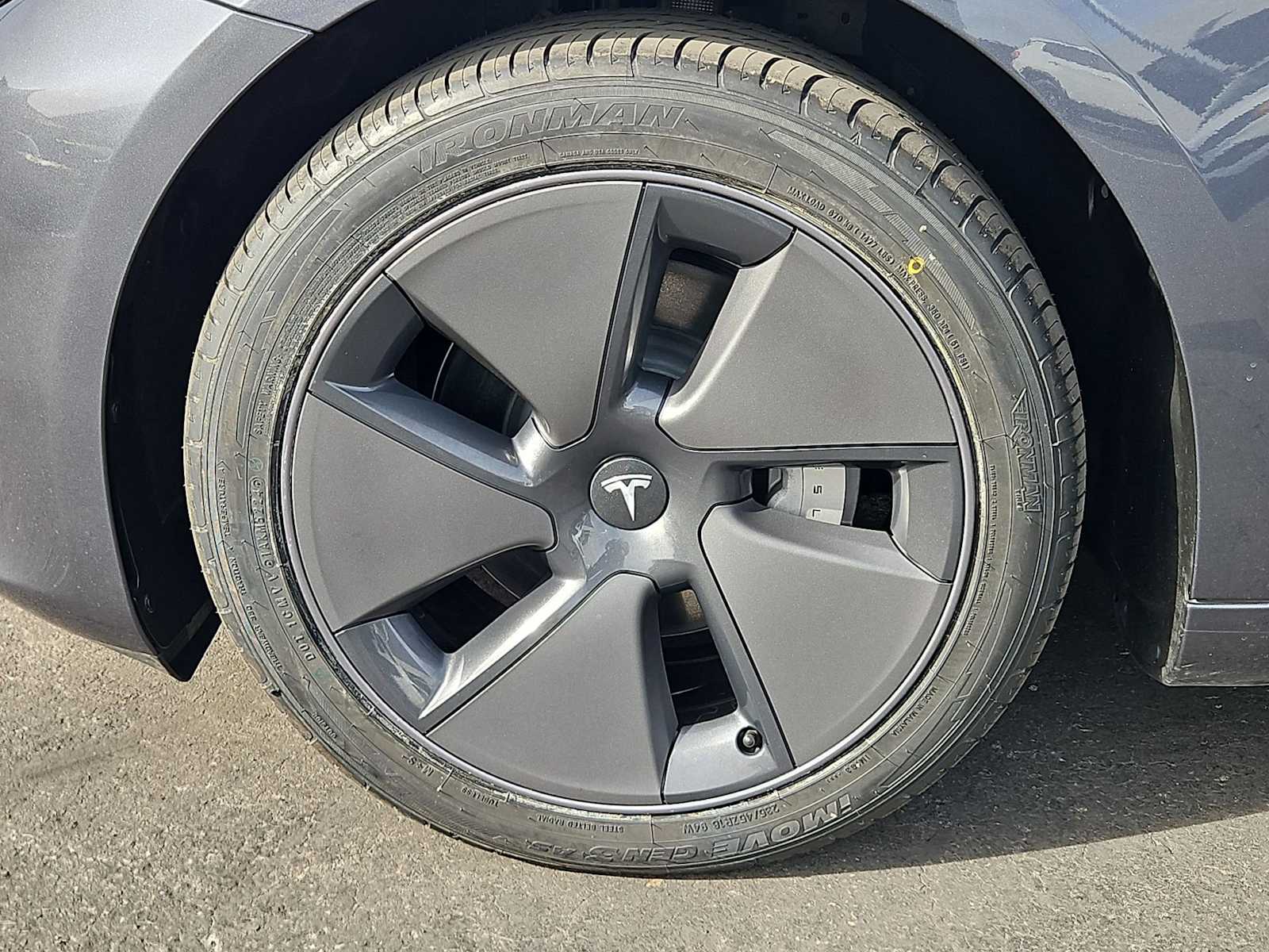 Thumbnail: 2023 Tesla Model 3 - 13