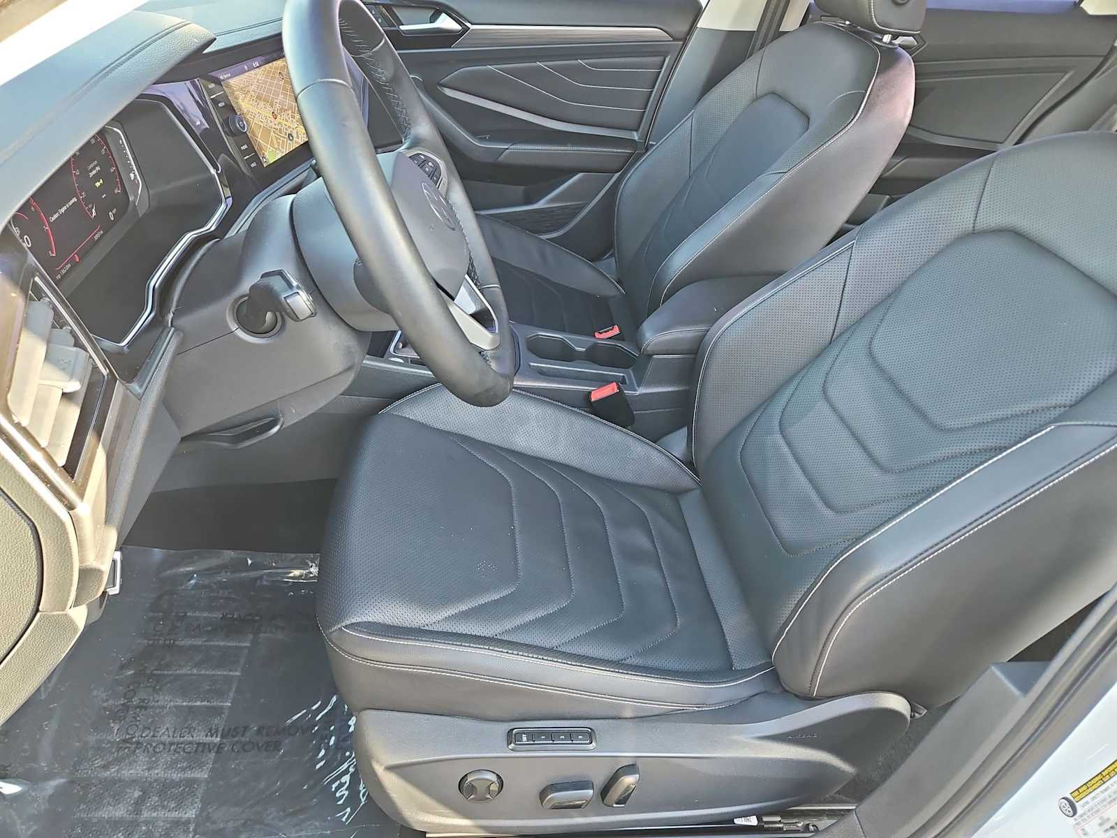 Thumbnail: 2023 Volkswagen Jetta - 16