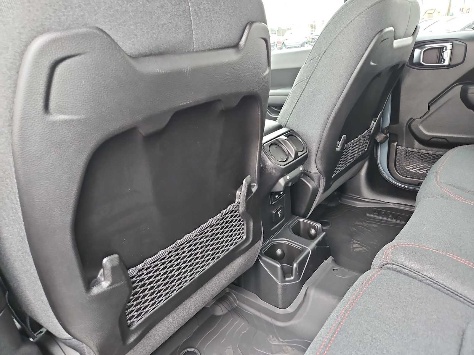 Thumbnail: 2025 Jeep Wrangler - 18