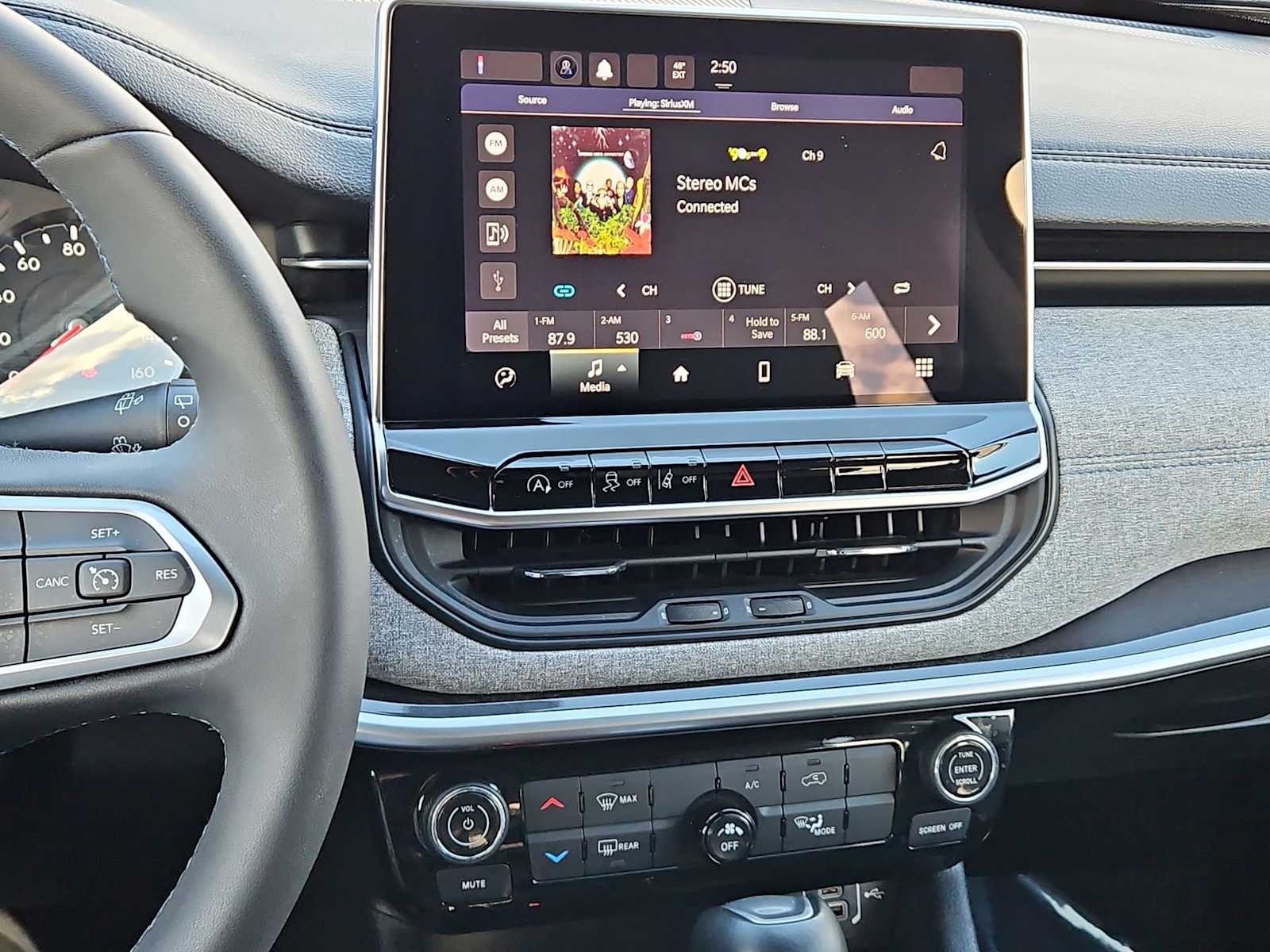 Thumbnail: 2022 Jeep Compass - 27