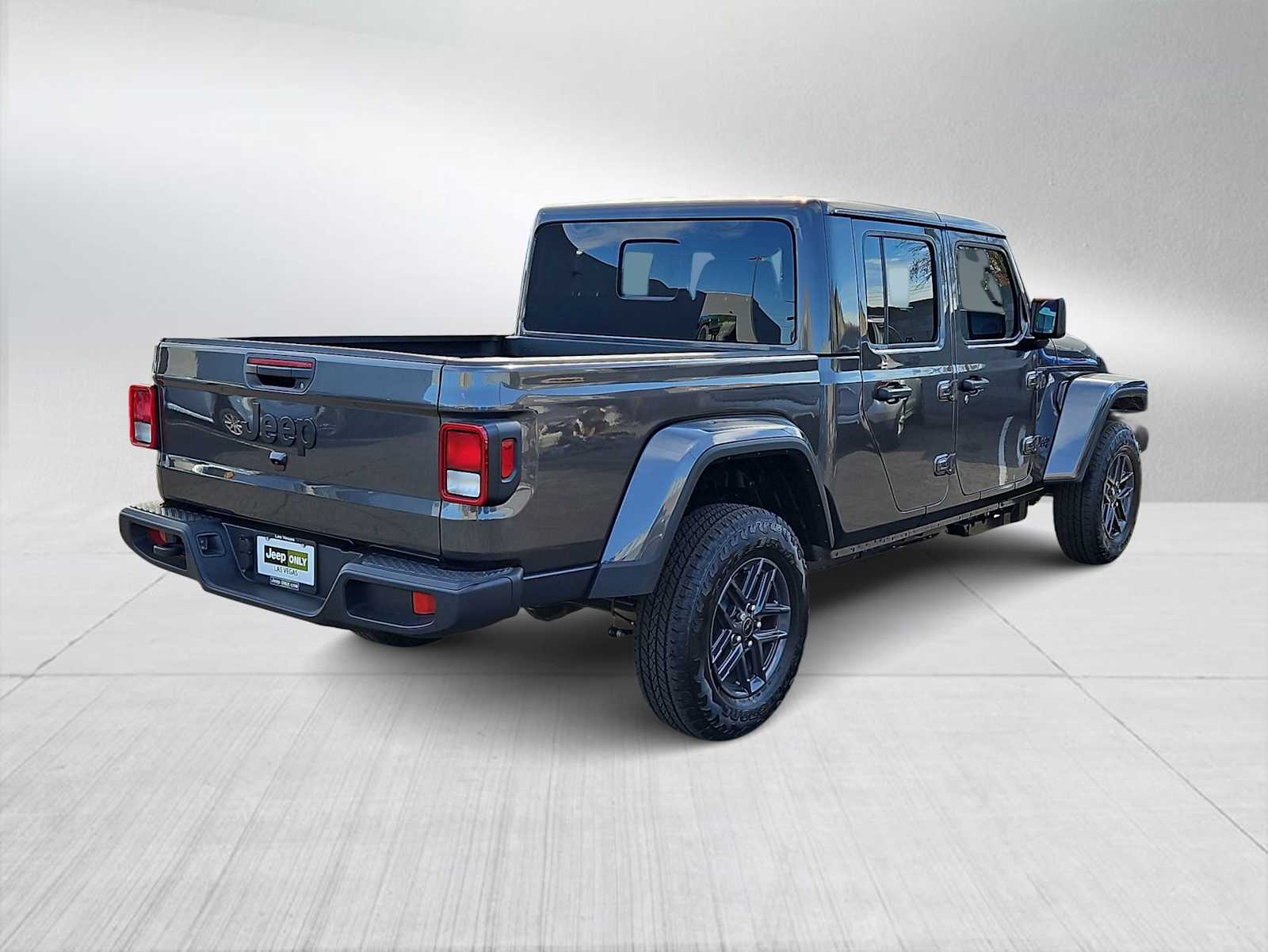 Thumbnail: 2026 Jeep Gladiator - 8