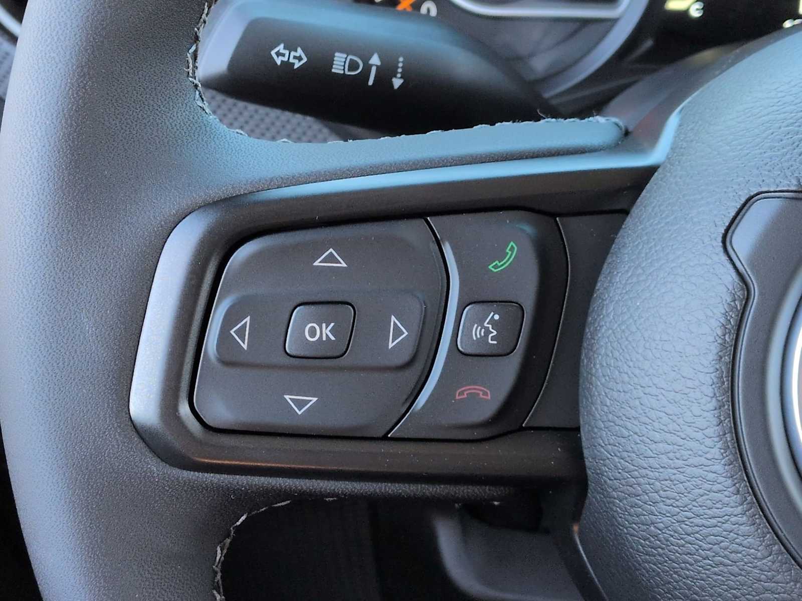 Thumbnail: 2025 Jeep Gladiator - 23