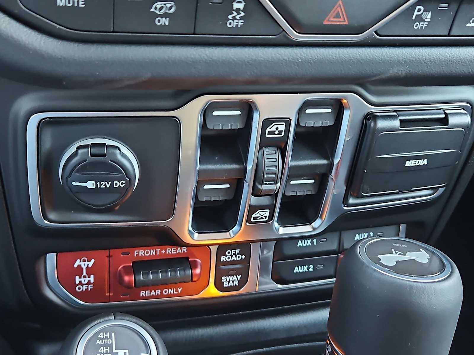 Thumbnail: 2026 Jeep Wrangler - 31