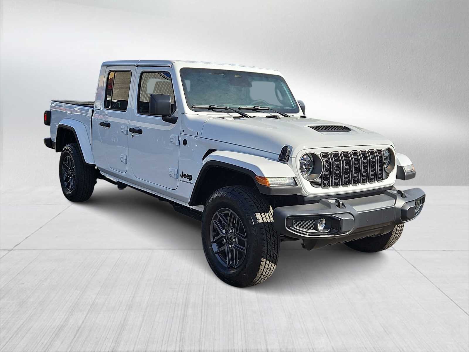 Thumbnail: 2026 Jeep Gladiator - 2