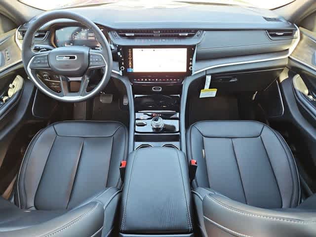 Thumbnail: 2026 Jeep Grand Cherokee - 16