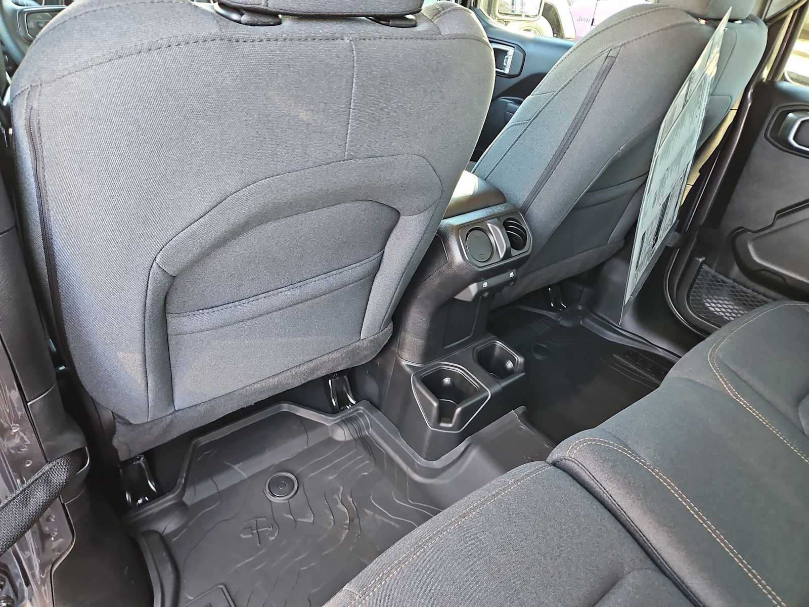 Thumbnail: 2026 Jeep Wrangler - 17