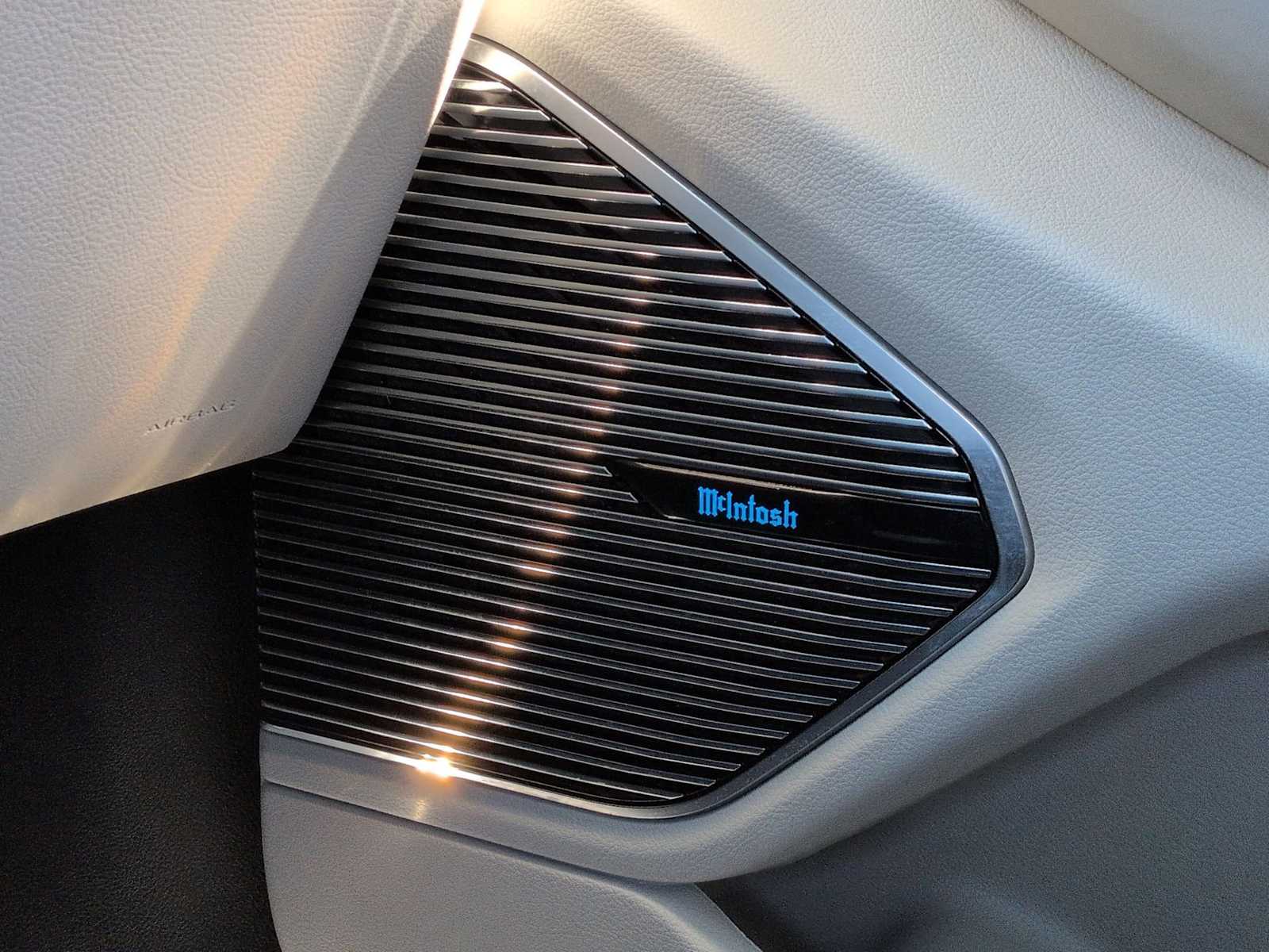 Thumbnail: 2022 Jeep Grand Cherokee L - 33