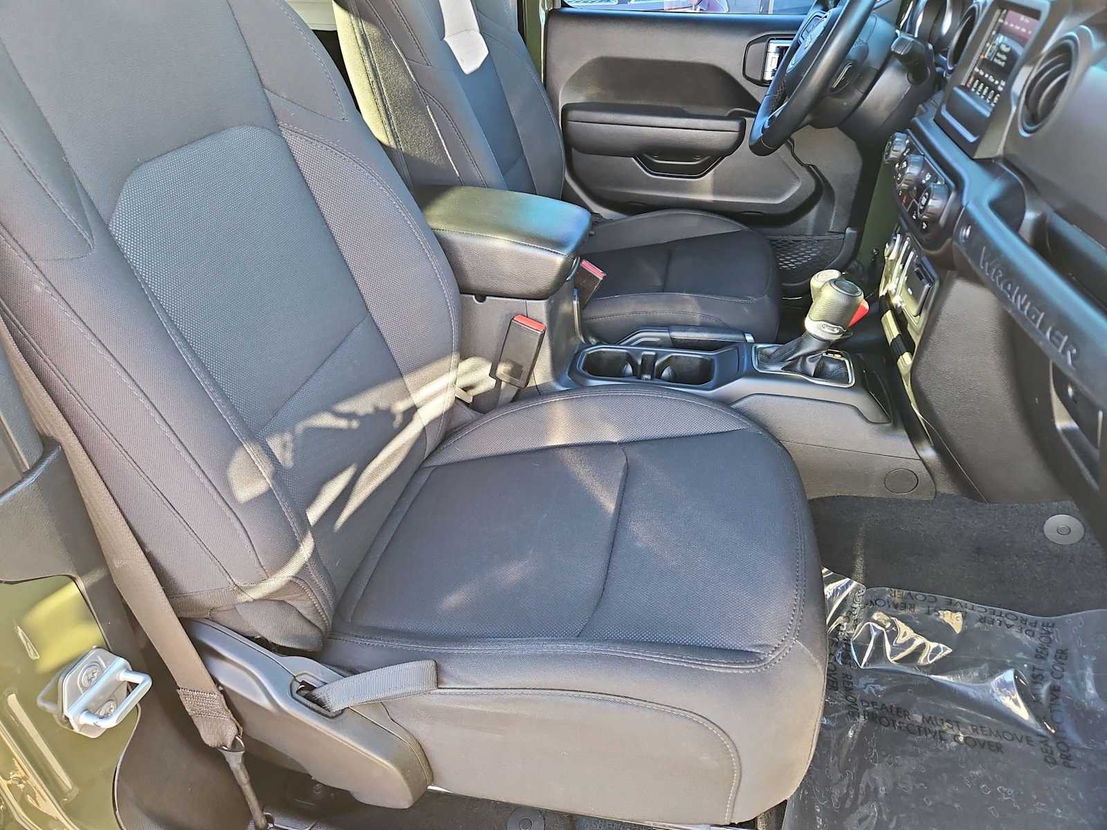 Thumbnail: 2022 Jeep Wrangler - 19