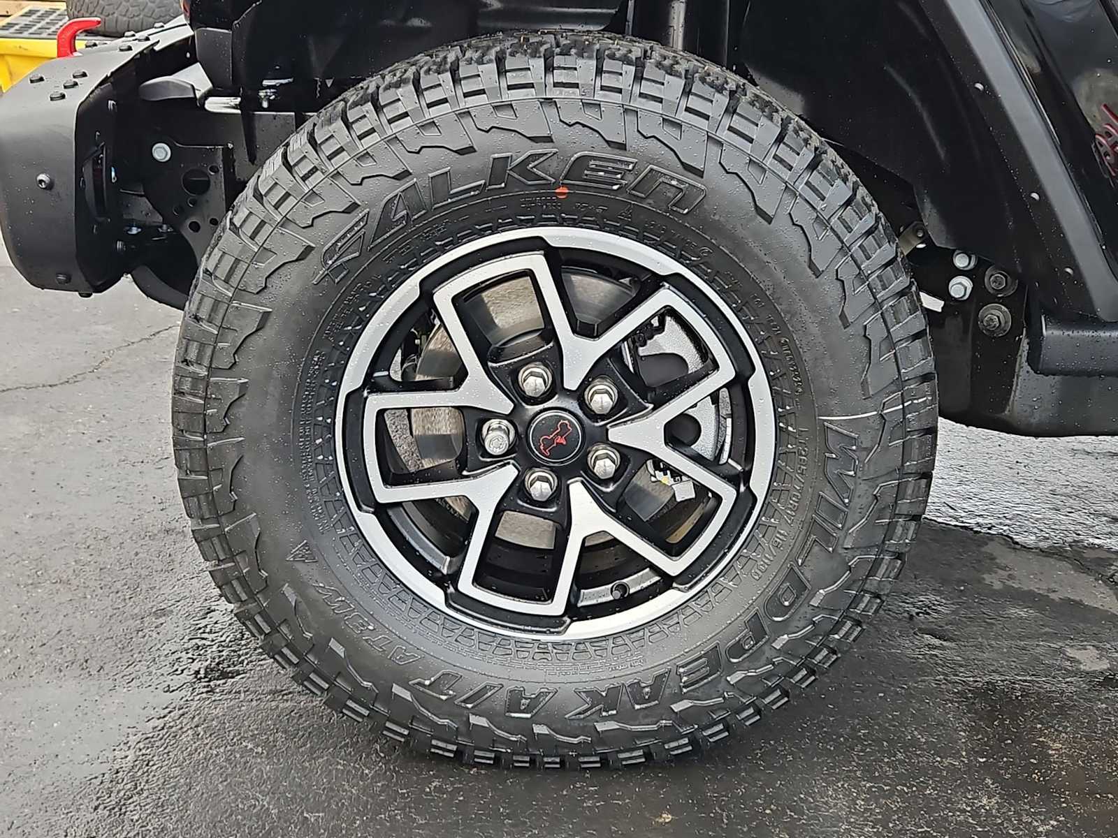 Thumbnail: 2026 Jeep Gladiator - 13