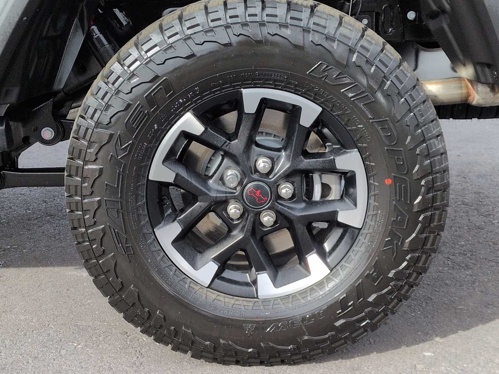 Thumbnail: 2026 Jeep Gladiator - 14