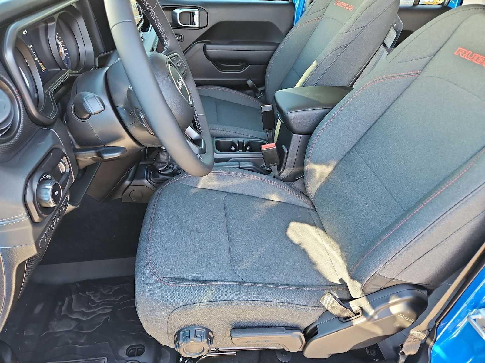 Thumbnail: 2026 Jeep Wrangler - 16