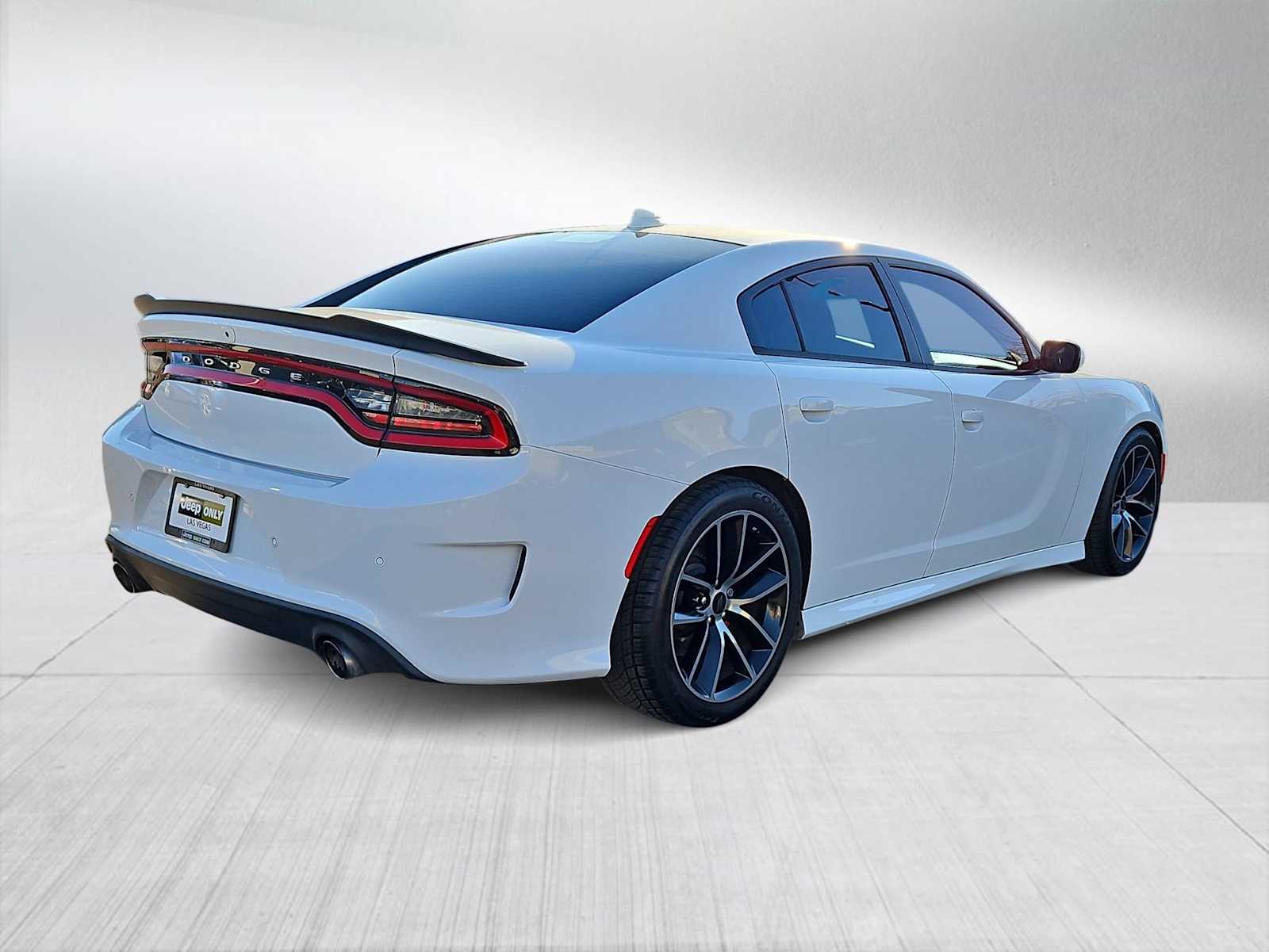 Thumbnail: 2017 Dodge Charger - 8