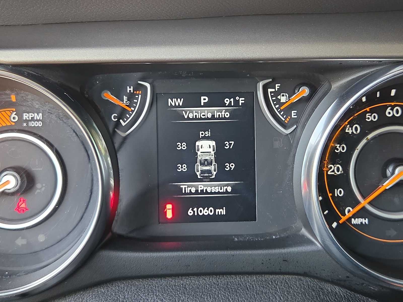 Thumbnail: 2021 Jeep Wrangler - 34