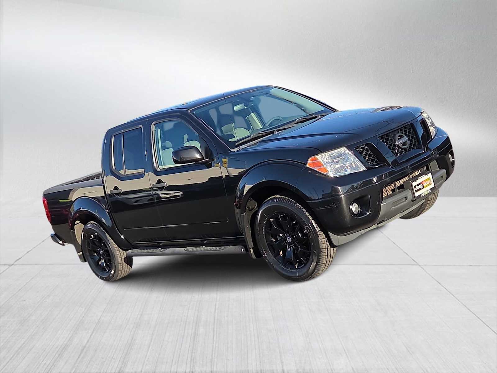 2019 Nissan Frontier SV photo 2