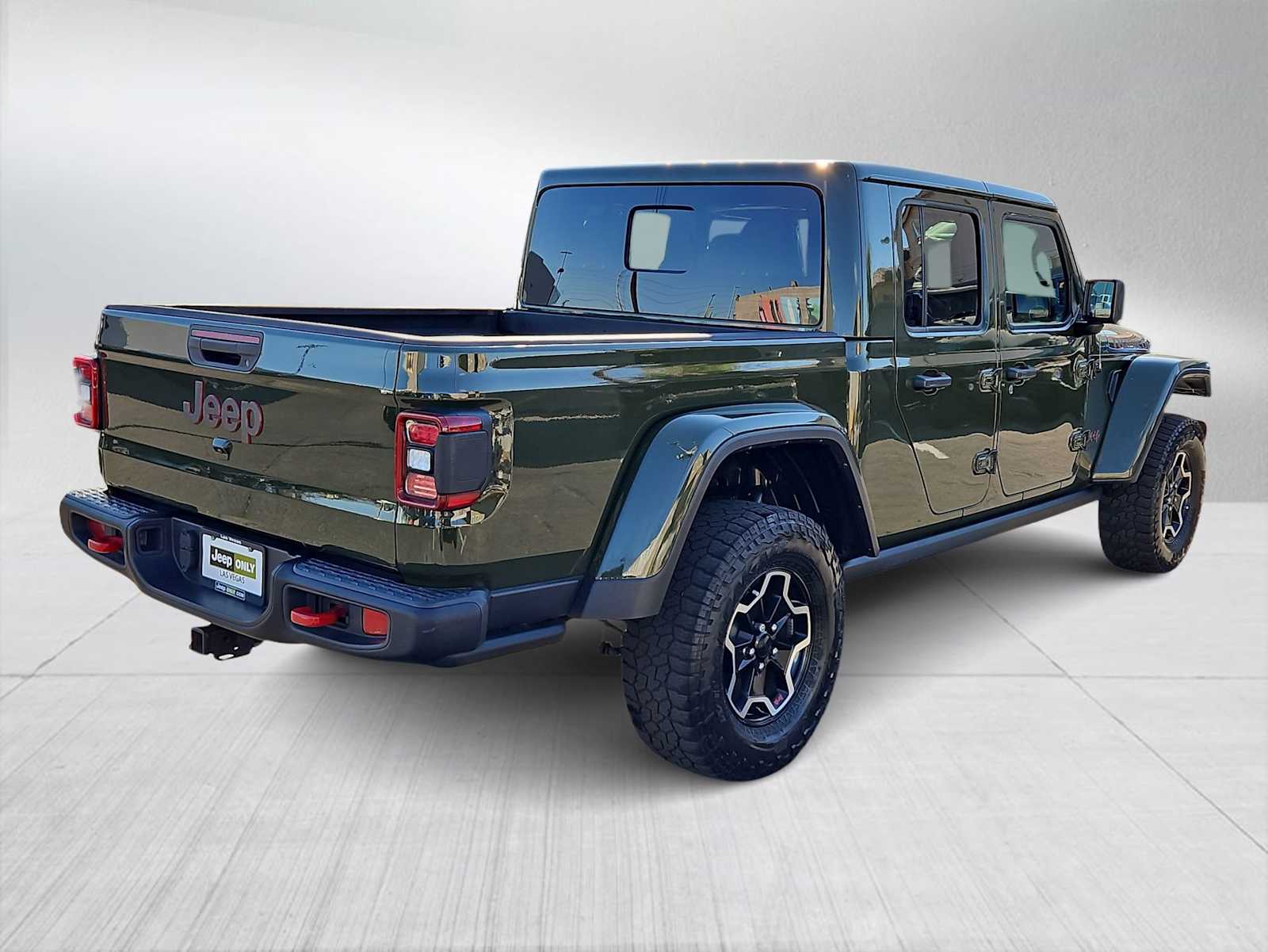 Thumbnail: 2022 Jeep Gladiator - 15