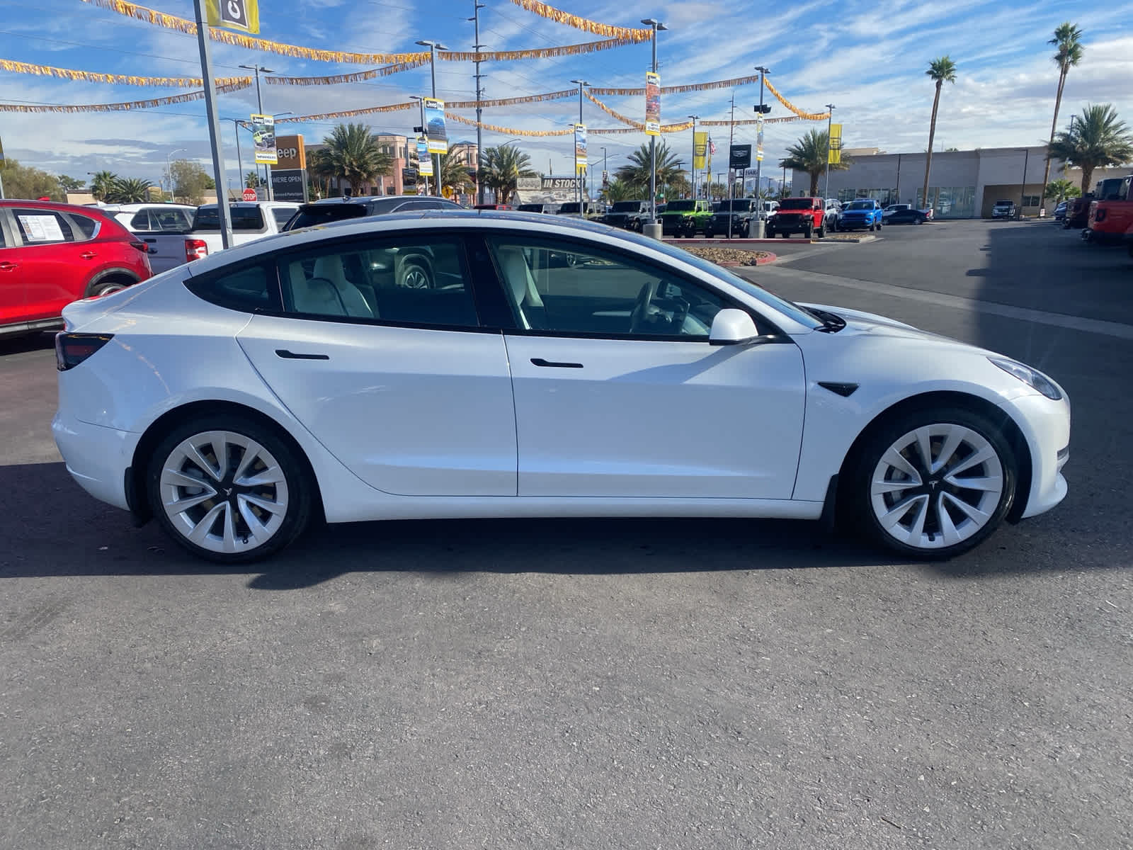 2021 Tesla Model 3 Standard Range Plus photo 4