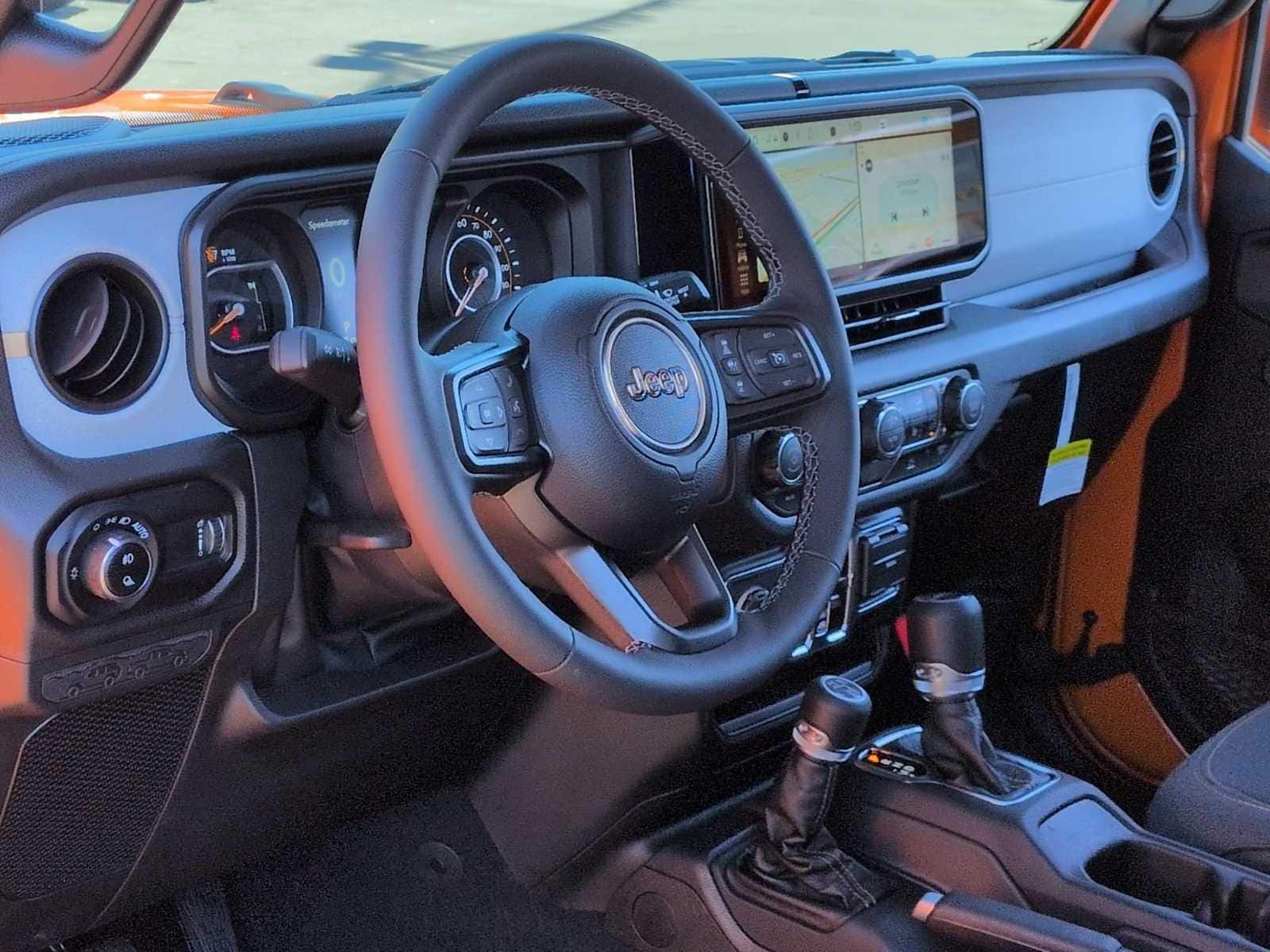 Thumbnail: 2025 Jeep Gladiator - 10