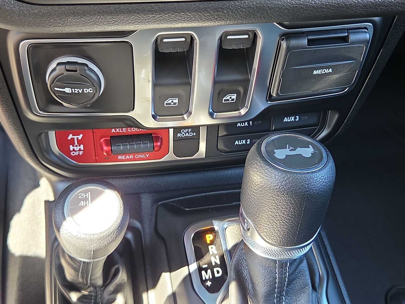 Thumbnail: 2025 Jeep Wrangler - 32