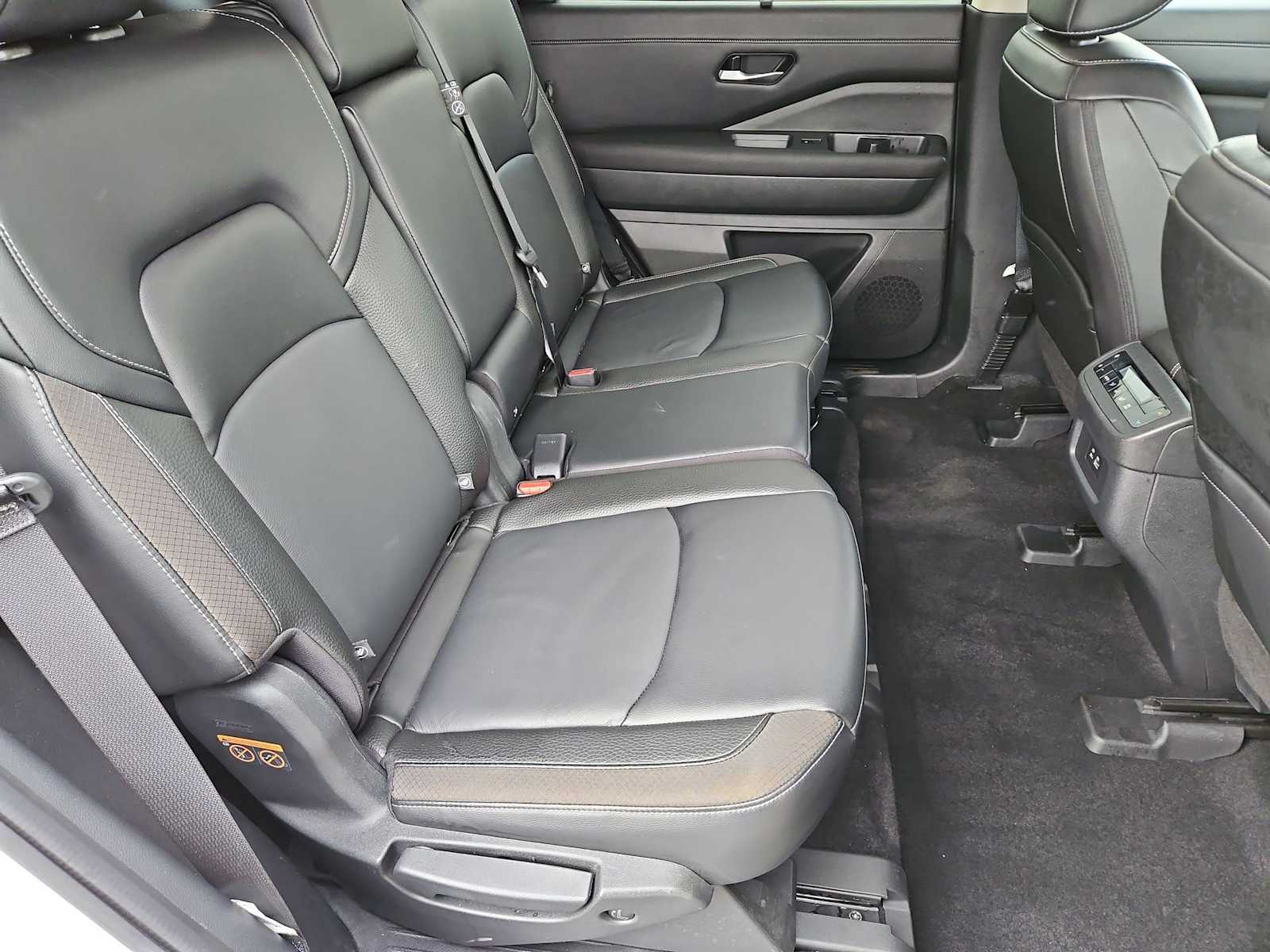 Thumbnail: 2024 Nissan Pathfinder - 21