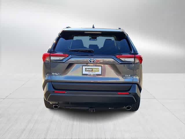 Thumbnail: 2021 Toyota RAV4 - 7
