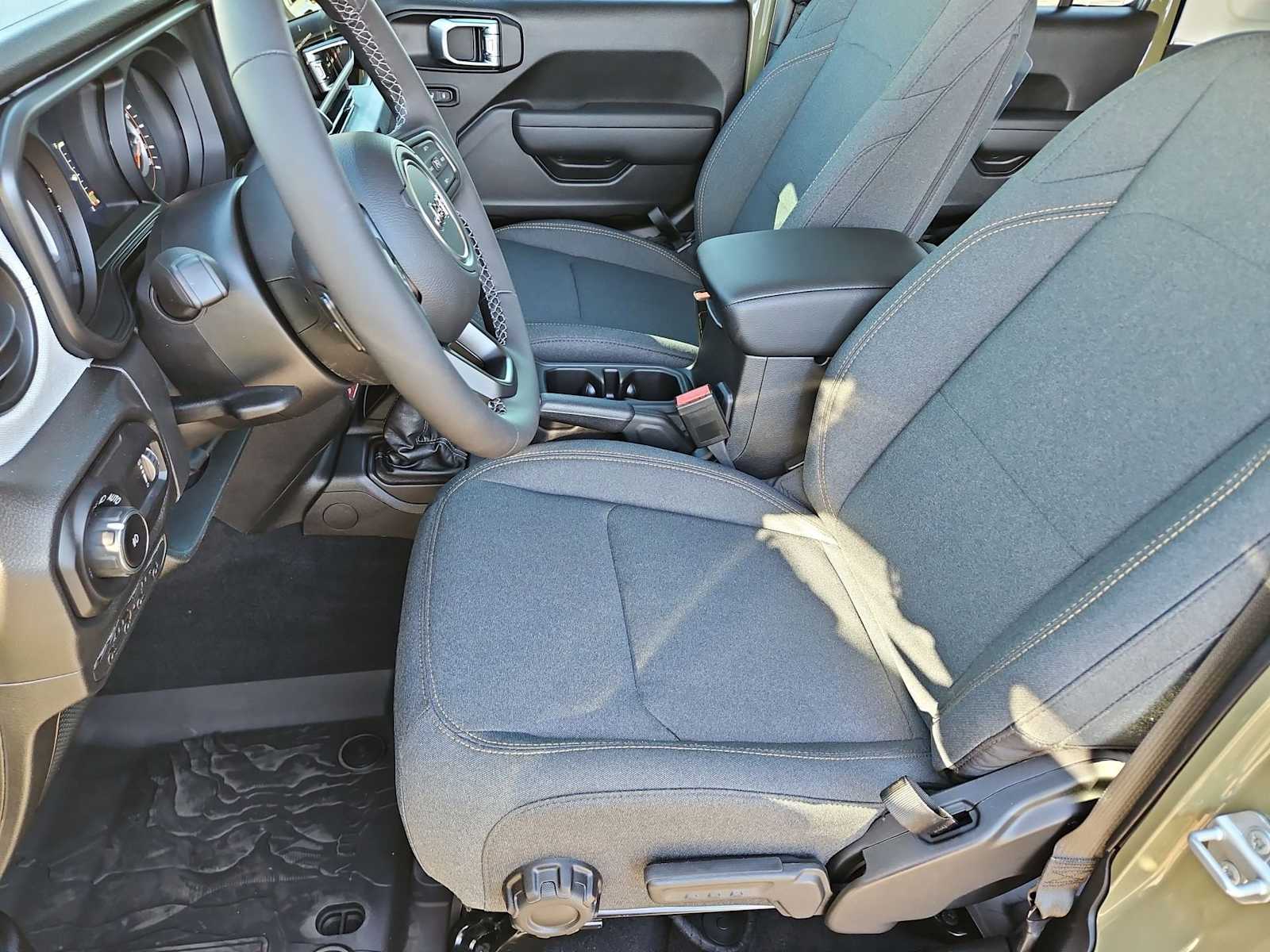 Thumbnail: 2026 Jeep Wrangler - 16