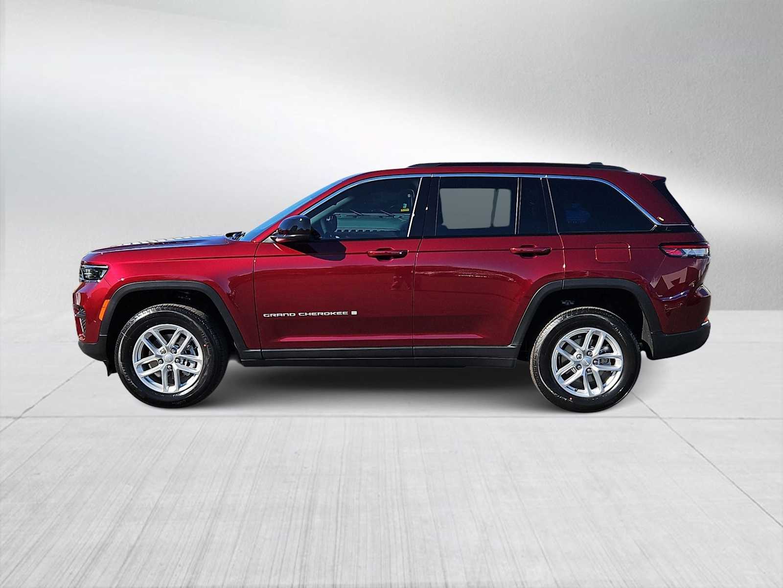Thumbnail: 2026 Jeep Grand Cherokee - 5