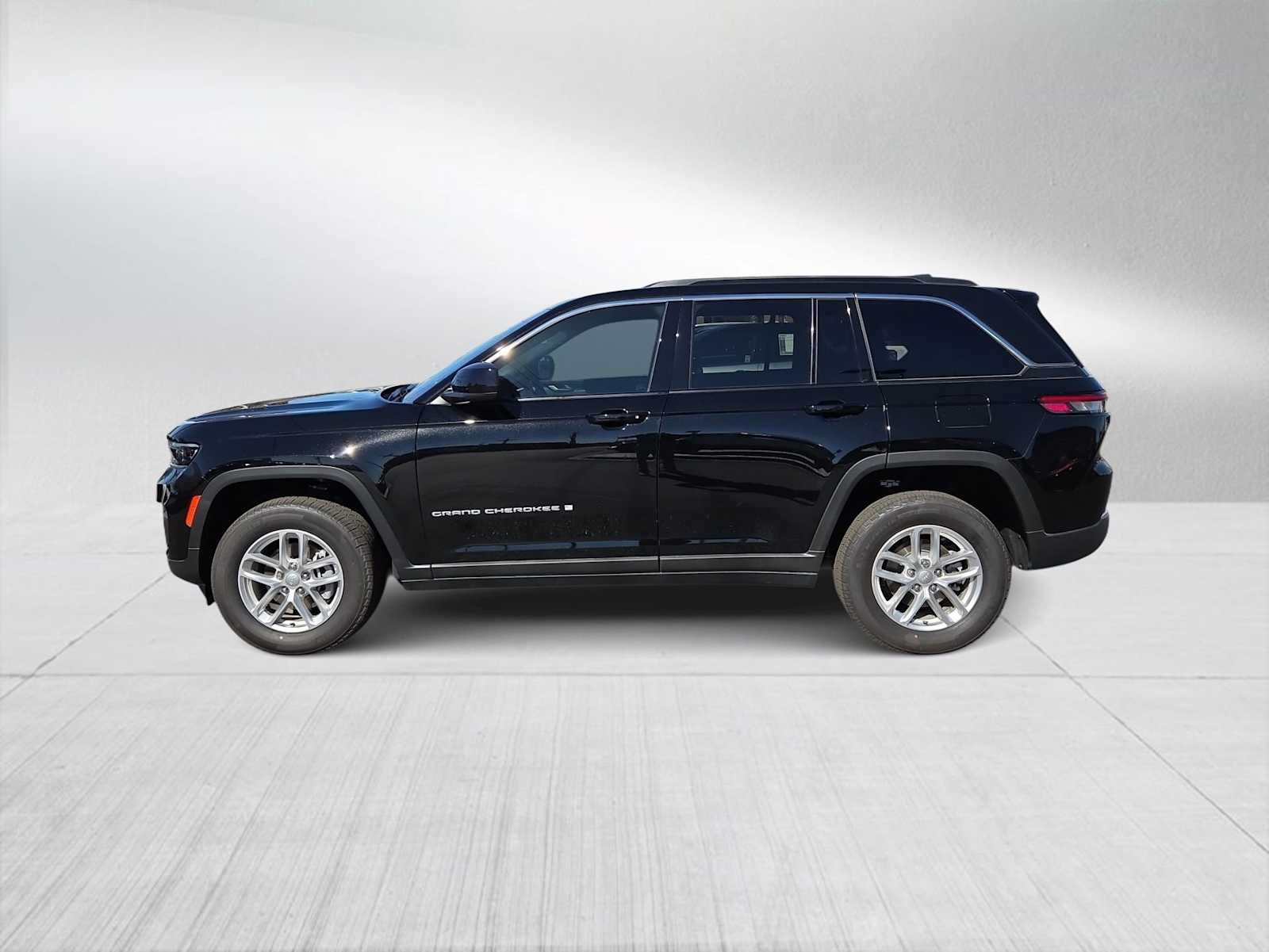 Thumbnail: 2025 Jeep Grand Cherokee - 5