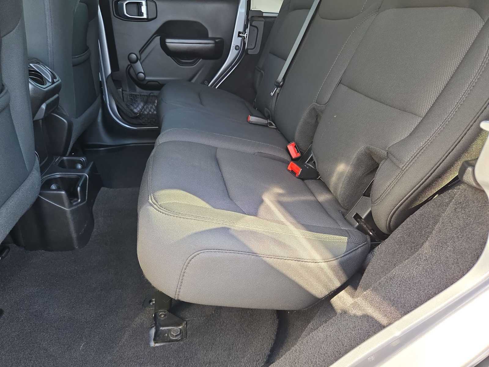 Thumbnail: 2021 Jeep Wrangler - 21