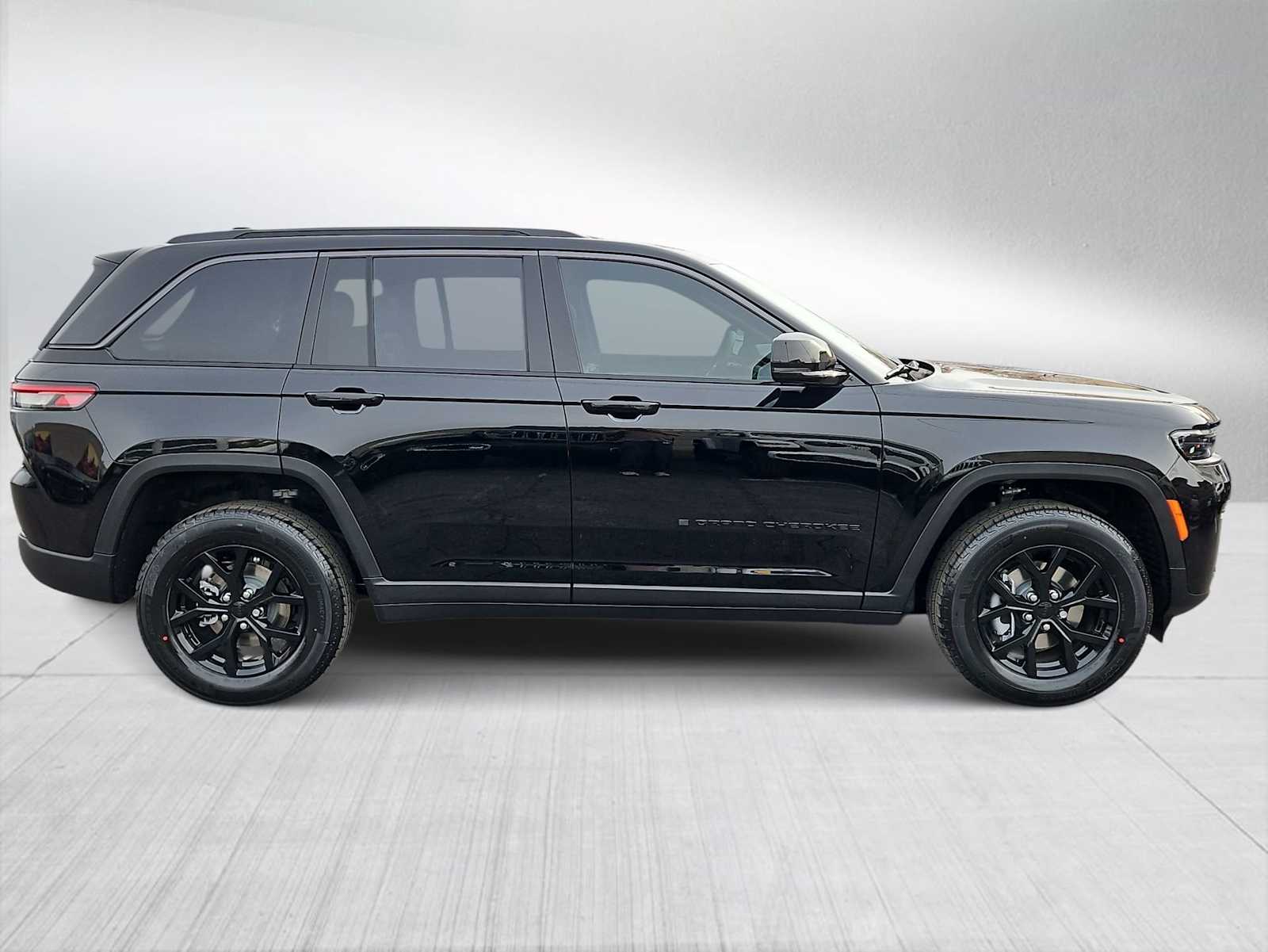 Thumbnail: 2026 Jeep Grand Cherokee - 9