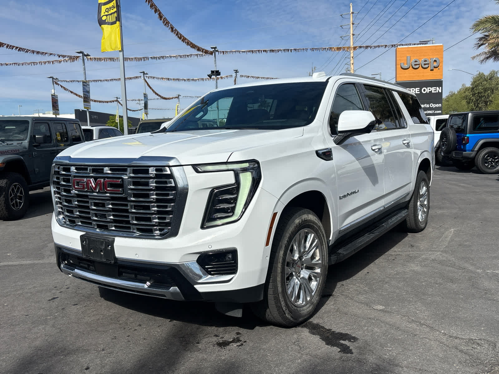 Thumbnail: 2025 GMC Yukon XL - 1