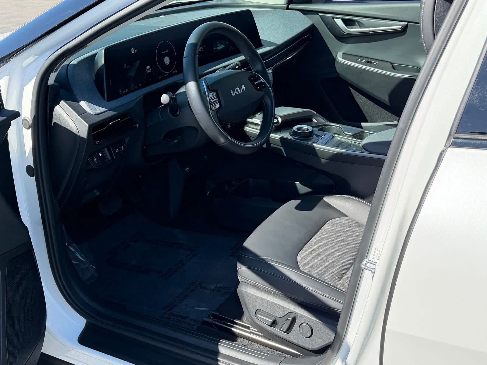 Thumbnail: 2024 Kia EV6 - 9