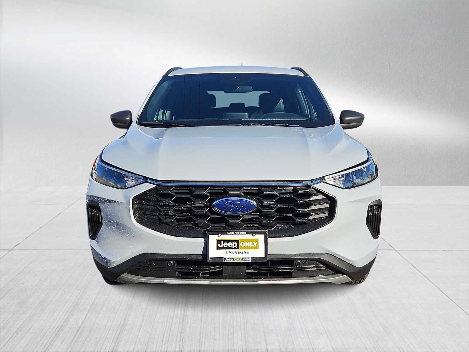 2025 Ford Escape ST-Line photo 3