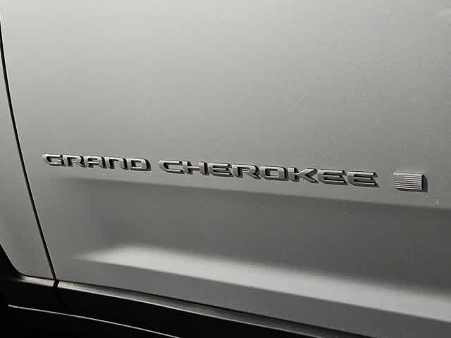 Thumbnail: 2026 Jeep Grand Cherokee - 12