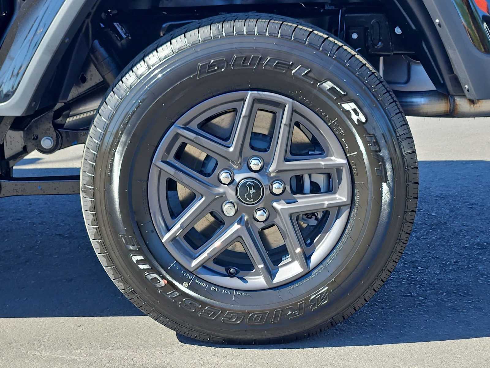 Thumbnail: 2025 Jeep Gladiator - 12