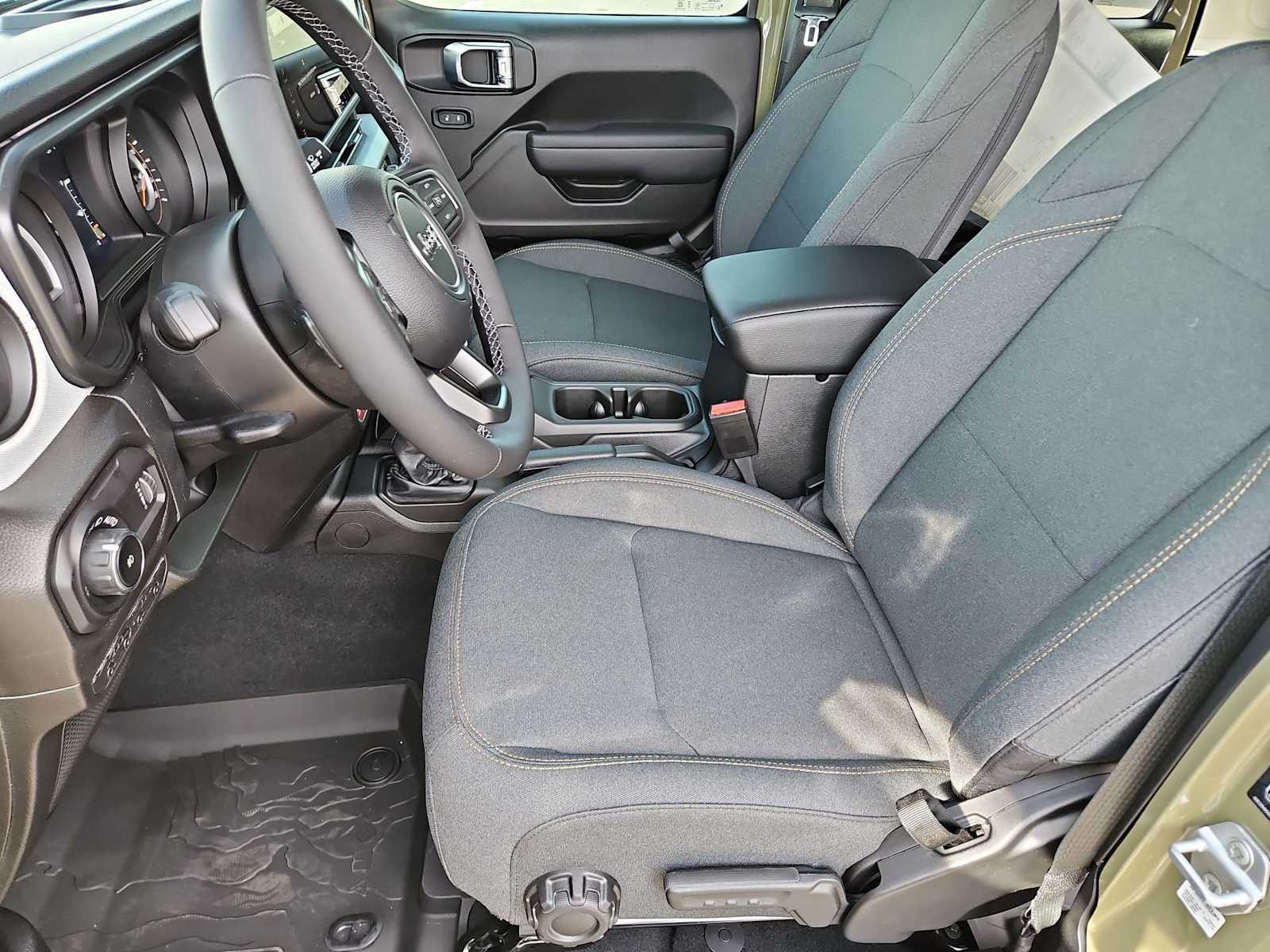 Thumbnail: 2026 Jeep Wrangler - 16