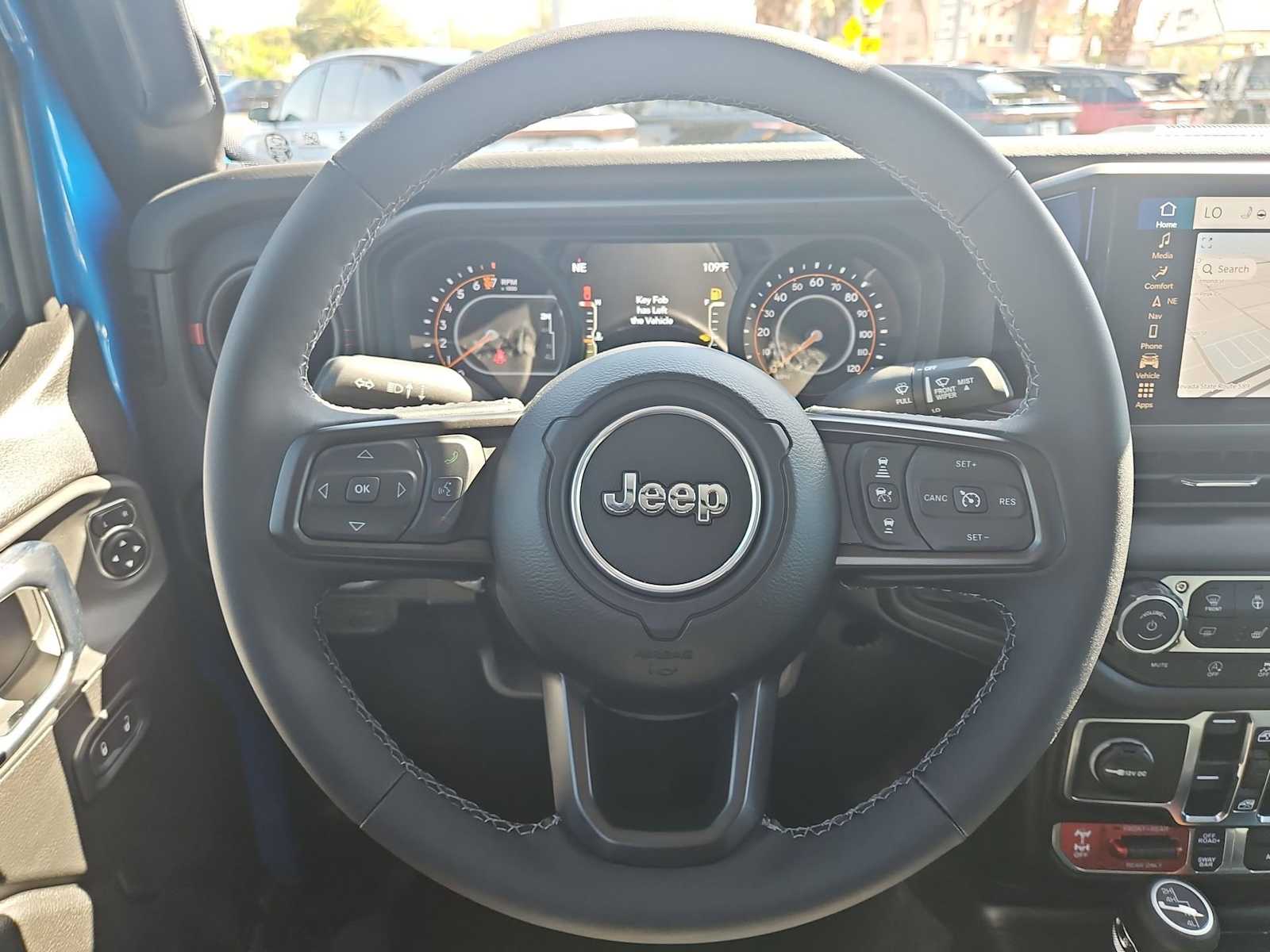 Thumbnail: 2025 Jeep Gladiator - 19