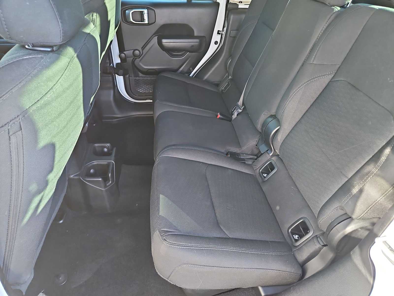 Thumbnail: 2020 Jeep Gladiator - 18