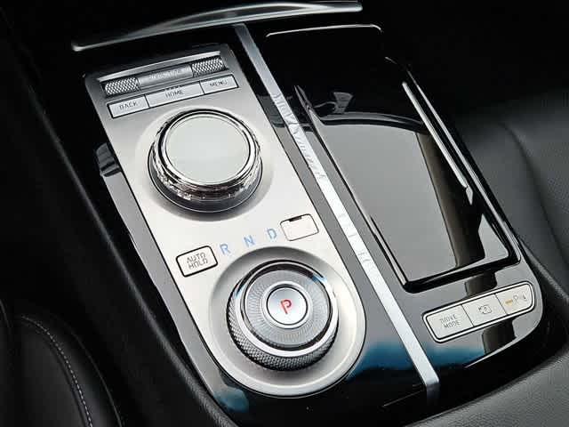 Thumbnail: 2023 Genesis G80 - 35