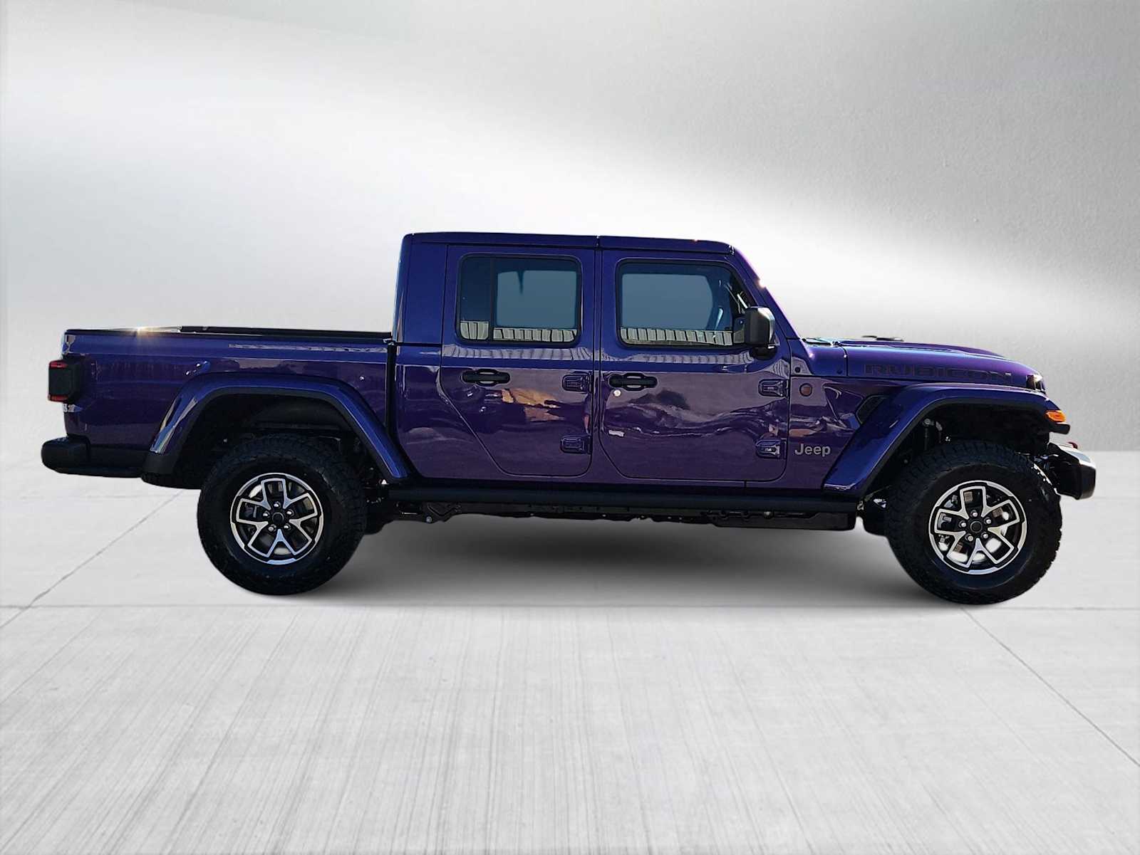 Thumbnail: 2026 Jeep Gladiator - 9