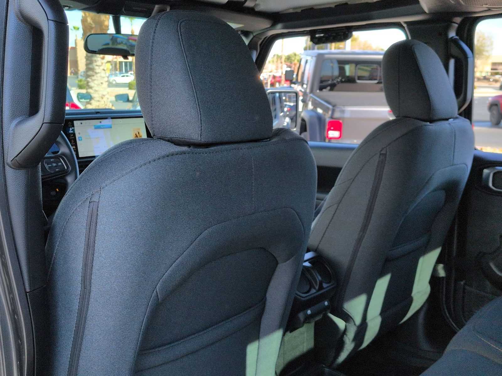 Thumbnail: 2026 Jeep Gladiator - 19