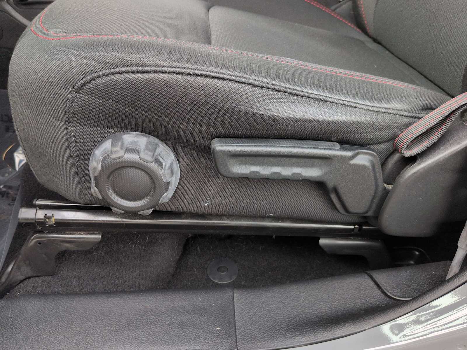 Thumbnail: 2021 Jeep Wrangler - 18