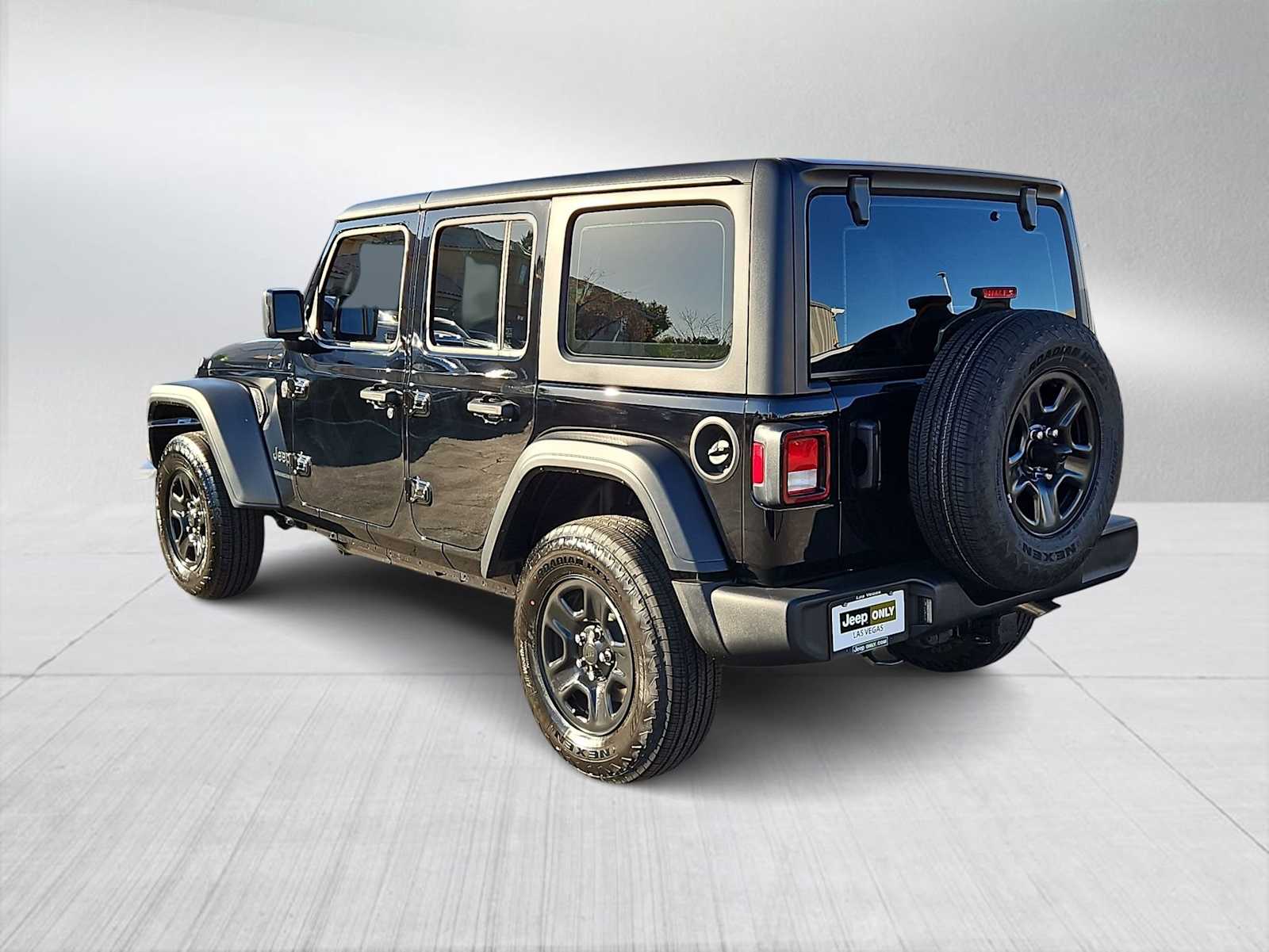 Thumbnail: 2026 Jeep Wrangler - 6