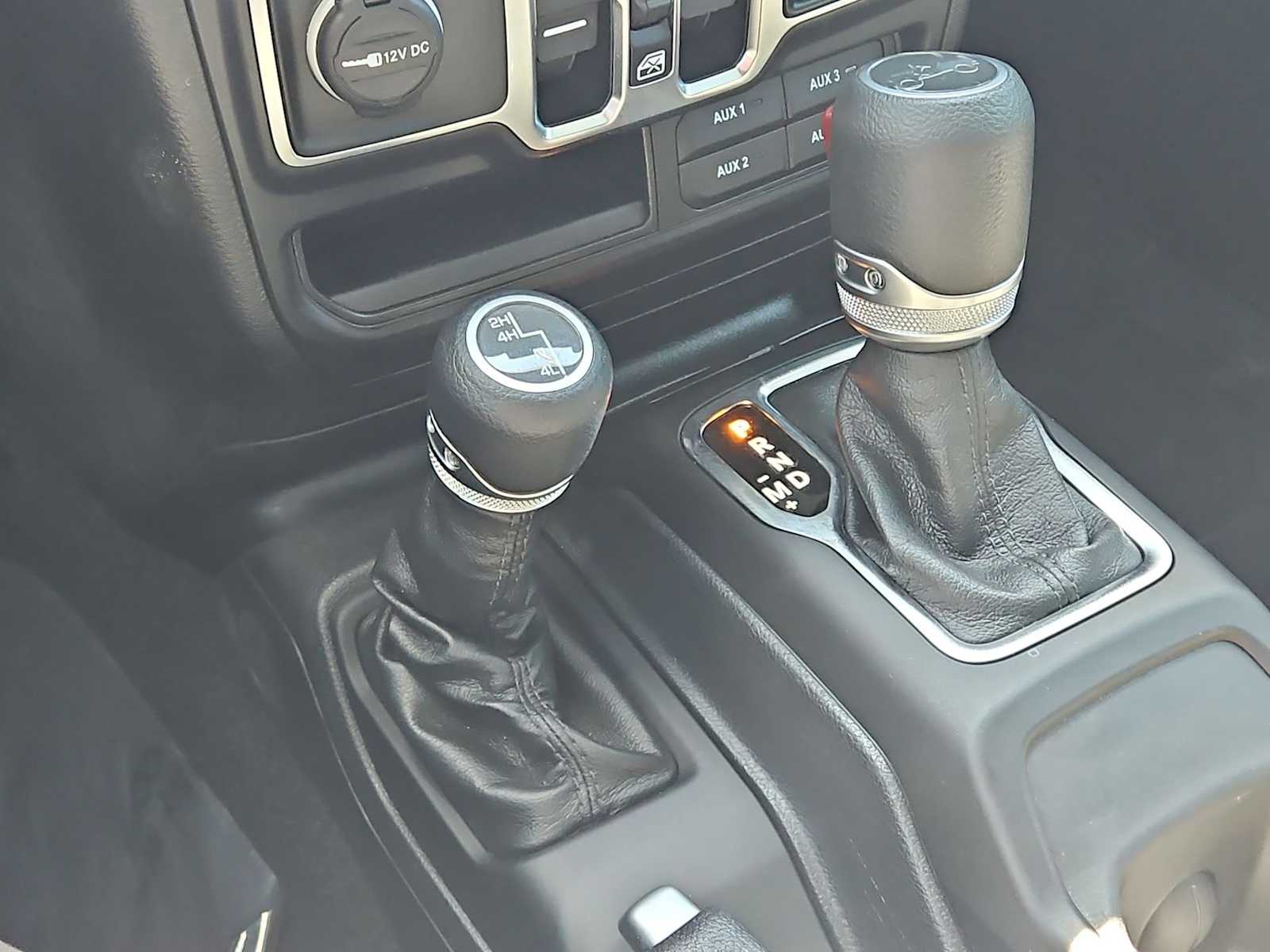 Thumbnail: 2020 Jeep Wrangler - 28