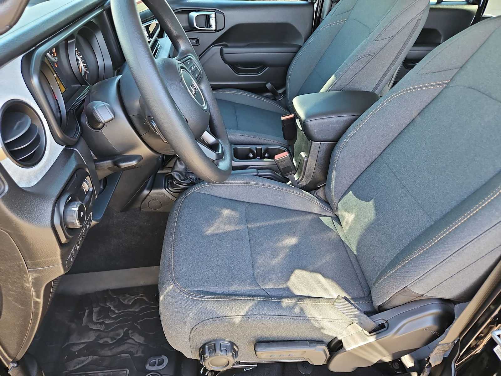 Thumbnail: 2026 Jeep Wrangler - 16