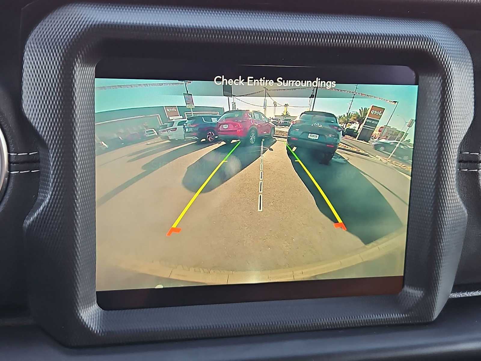 Thumbnail: 2021 Jeep Wrangler - 28