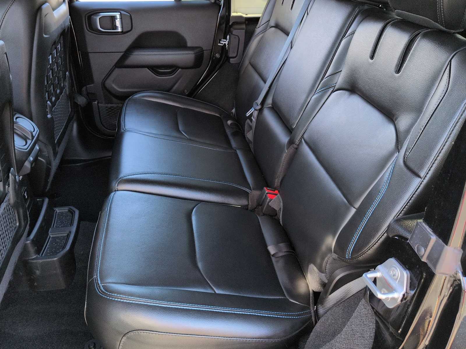 Thumbnail: 2021 Jeep Wrangler - 35